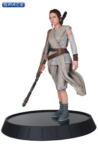 Rey Movie Milestones Statue (Star Wars - The Force Awakens)