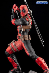 1/6 Scale Deadpool Fine Art Statue (Marvel)