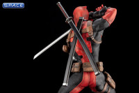 1/6 Scale Deadpool Fine Art Statue (Marvel)