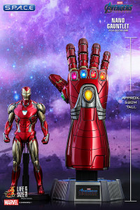1:1 Nano Gauntlet Life-Size Movie Masterpiece (Avengers: Endgame)