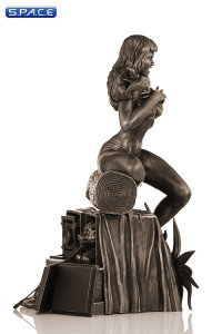 Bettie Page Faux Bronze Statue (Women of Dynamite)