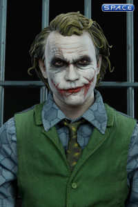 The Joker Premium Format Figure (Batman - The Dark Knight)