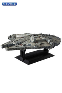 1/72 Scale Millennium Falcon Perfect Grade Plastic Model Kit (Star Wars)