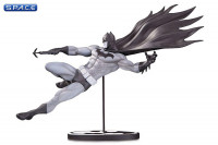 Batman Statue by Doug Mahnke (Batman Black and White)