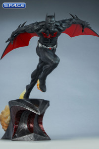 Batman Beyond Premium Format Figure (DC Comics)
