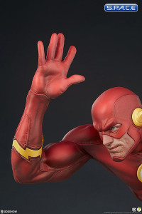 The Flash Premium Format Figure (DC Comics)