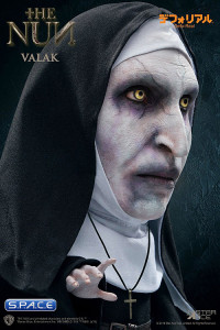 Valak Deluxe Version Deformed Real Series Vinyl Statue (The Nun)