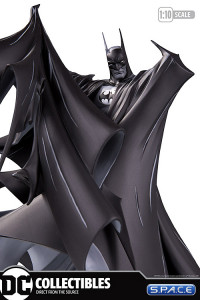 Batman Statue by Todd McFarlane (Batman Black and White)