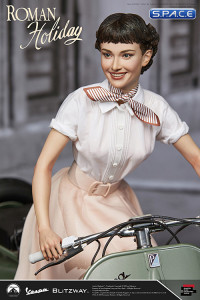 1/4 Scale Princess Ann & 1951 Vespa 125 Statue (Roman Holiday)