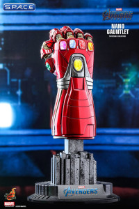 1/4 Scale Nano Gauntlet Replica (Avengers: Endgame)