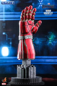 1/4 Scale Nano Gauntlet Replica (Avengers: Endgame)