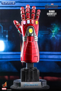 1/4 Scale Nano Gauntlet Replica (Avengers: Endgame)