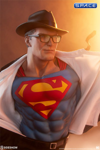 Superman Call to Action Premium Format Figure (DC Comics)