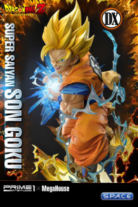 1/4 Scale Super Saiyan Son Goku Deluxe Mega Premium Masterline Statue (Dragon Ball Z)