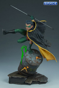 Robin Premium Format Figure (DC Comics)