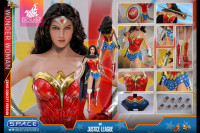 1/6 Scale Wonder Woman Comic Concept Version Movie Masterpiece MMS506 (Justice League)