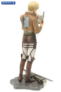 Mike Zacharius PVC Statue (Attack on Titan)