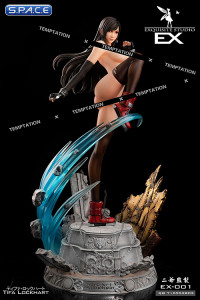 Tifa Lockhart Statue