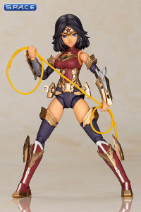 Wonder Woman DC Comics Cross Frame Girl Model Kit (DC Comics)