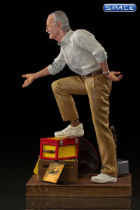 1/10 Scale Stan Lee Deluxe Art Scale Statue