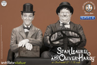 Laurel & Hardy on Ford Model T - Cars Legacy Collection Statue