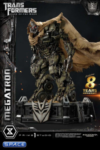 Megatron Museum Masterline Statue (Transformers: Dark of the Moon)