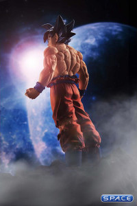 Ultra Instinct Sign Son Goku Creator X Creator PVC Statue - Version A (Dragon Ball Super)