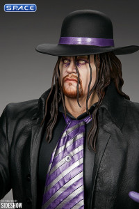 The Undertaker Summer Slam 94 Statue (WWE)