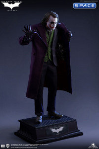 The Joker Statue (Batman - The Dark Knight)