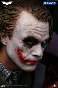 The Joker Statue (Batman - The Dark Knight)