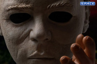 Michael Myers with Sound Mezco Designer Series (Halloween 2)