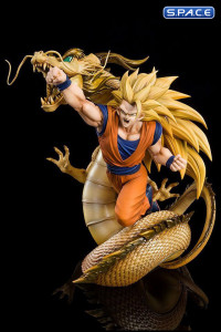 FiguartsZERO Super Saiyan 3 Son Goku PVC Statue (Dragon Ball Z: Wrath of the Dragon)