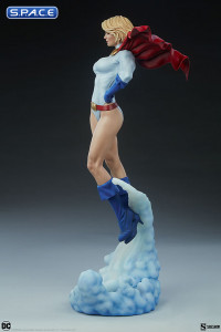 Power Girl Premium Format Figure (DC Comics)