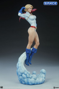 Power Girl Premium Format Figure (DC Comics)