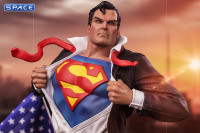 1/10 Scale Clark Kent Deluxe Art Scale Statue (DC Comics)