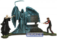 Harry Potter vs. Lord Voldemort Graveyard Duel Diorama