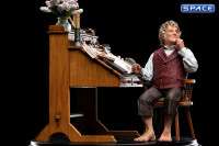Bilbo Baggins at his Desk Statue (Lord of the Rings)