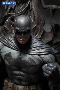 1/4 Scale Batman on Throne Statue - Premium Version (DC Comics)