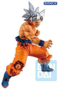 Ultra Instinct Son Goku vs. Omnibus Masterlise PVC Statue - Ichibansho Series (Dragon Ball Super)