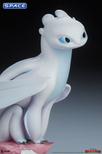 Light Fury Statue (How to Train Your Dragon)