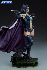 Huntress Premium Format Figure (DC Comics)