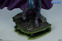 Huntress Premium Format Figure (DC Comics)