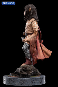 Jen the Gelfling Statue (The Dark Crystal)