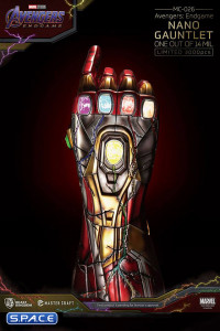 Nano Gauntlet One out of 14 Mil Master Craft Statue (Avengers: Endgame)