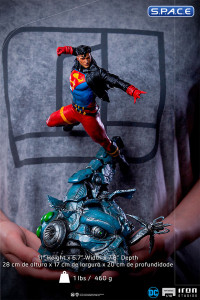 1/10 Scale Superboy Deluxe Art Scale Statue (DC Comics)