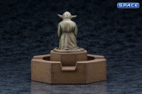 Yoda Fountain Statue (Star Wars)