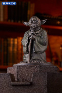 Yoda Fountain Statue (Star Wars)