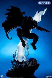 Batman Premium Format Figure (Batman: The Dark Knight Returns)