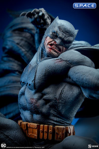 Batman Premium Format Figure (Batman: The Dark Knight Returns)