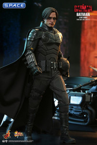 1/6 Scale Batman and Bat-Signal Movie Masterpiece Set MMS641 (The Batman)